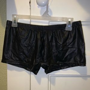 Brief short like look like leather in size L
